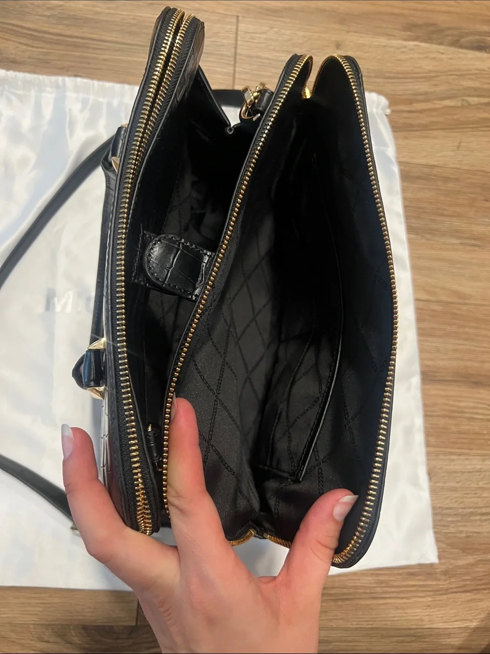 Michael Kors Houston Bag: Black Croc